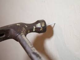 much weight can a nail in drywall hold