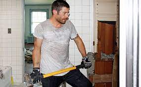 Well, now there's even more. Limp Bizkit S Wes Borland Discusses Diy Home Renovation Show Sight Unseen Ew Com