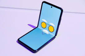 The galaxy z flip was launched in india four months ago with a price tag of inr 1,09,999. Samsung Unveils New Folding Smartphone Galaxy Z Flip Business Photos Gulf News