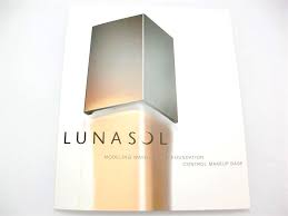 lunasol modeling liquid foundation