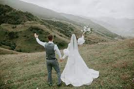 Воздушная эко-свадьба в Осетии на природе - Weddywood