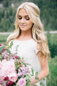 Check out these 45 elegant and stunning half updo looks for your wedding day! Half Up Half Down Bridal Hair Ideas To Copy Now My Sweet Engagement