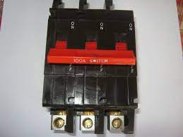 Ul listed wire nuts for reconnecting emergency circuits within the main distribution panel. Crabtree C50 100 Amp Main Switch Disconnector Bs5419 Circuit Breaker