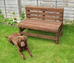 10 Pallet Bench For Your Backyard