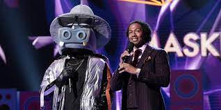 Robin says it was the most outstanding performance of the night. The Masked Singer The Most Surprising Reveals From Season 1 Cinemablend