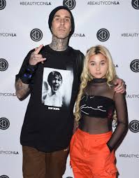 Shanna moakler continues to deny claims that she is jealous of travis barker's new romance with keeping up with the kardashians star kourtney kardashian, but shanna and travis' teenage daughter alabama barker appears to be team kourtney. Who Are Travis Barker S Kids Landon And Alabama