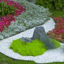 how to use white pebbles in your yard