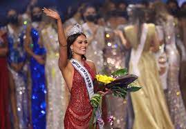 Miss india is the beauty pageant completion in india. Ckh09slpn62btm