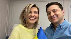 Ukraine: cette séance photo du couple Zelensky qui fait polémique en pleine guerre - La Voix du Nord