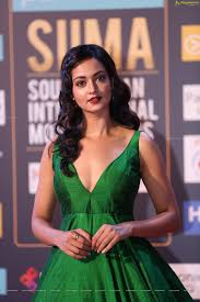 She complimented her look with a kundan choker, earrings and gold. Ragalahari On Twitter Shanvi Srivastava At Siima 2018 More Hd Photos Https T Co Ctea81eoj2