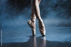 Ballet R In Pointe Shoes