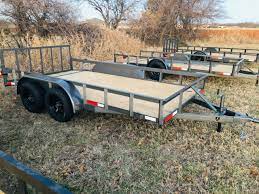 We could verify it cools because when we opened the back to get interior pictures it felt. 14ft X 83 Utility Trailer With Dovetail And Gate Big Boss Trailers Newcastle Ok 405 973 5188