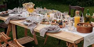 5 Styles To Decorate The Terrace Table