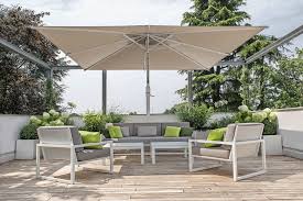 What Is A Cantilever Umbrella