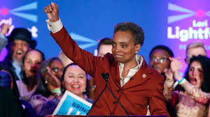 She is the windy city's first black mayor. Lori Lightfoot Jd 89 Elected Mayor Of Chicago University Of Chicago News