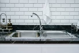 how to clean a snless steel sink
