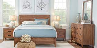 At rooms to go, you can find bed sets in an array of sizes, including: Discount Bedroom Furniture Rooms To Go Outlet