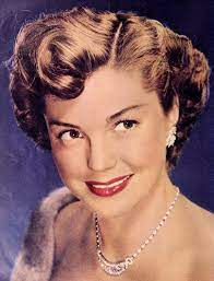 40 fabulous 40s hairstyles for women