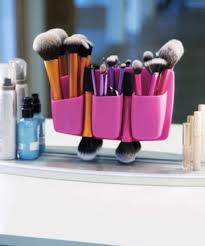 8 genius makeup storage ideas for small