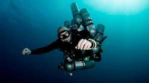 14 scuba diving records by guinness