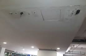 water leakage from roof ceiling