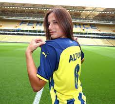 İşte Fenerbahçe Kadın Futbol Takımı'nın yeni transferleri - Son Dakika Spor  Haberleri | NTV H