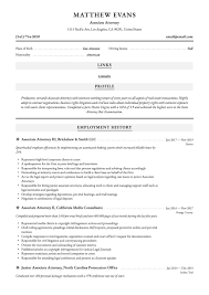 Download and customize our resume template to land more interviews. Associate Attorney Resume Writing Guide 12 Templates 2020