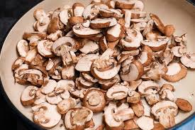 Wild mushroom ragout with creamy polenta andrew zimmern. Easy Sauteed Mushrooms Erren S Kitchen