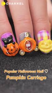 por halloween nail pumpkin