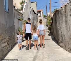 Peter also addressed whether he and emily will have more children in the future and teased: Peter Andre And His Wife Emily Pose For Very Rare Family Snaps Wstale Com