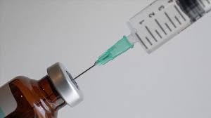 أكد وكيل وزارة الصحة للصحة العامة، الدكتور هاني جوخدار، أن البدء في تطعيم لقاح كورونا فايزر بيونتيك سيكون قبل نهاية عام 2020م. Ø´Ø±ÙƒØ© Ø§Ù„Ø£Ø¯ÙˆÙŠØ© Ø§Ù„Ø£Ù…Ø±ÙŠÙƒÙŠØ© ÙØ§ÙŠØ²Ø± ØªØ·ÙˆØ± Ù„Ù‚Ø§Ø­ Ø§ Ø¬Ø¯ÙŠØ¯ Ø§ Ø¶Ø¯ ÙƒÙˆØ±ÙˆÙ†Ø§