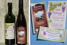 Etiketten online gestalten, dieser service ist für sie kostenlos! Etiketten Fur Wein Sektflaschen Htetikett De