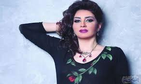 أسباب اعتذار وفاء عامر عن تقديم فيلم arab celebrities fashion statement necklace