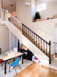 How To Easily Paint A Stair Railing