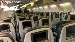 This airplane may accommodate 118 passengers in 3 classes. United Airlines 737 800 First Class Review Youtube