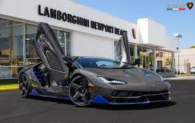 Lamborghini urus is the first super sport utility vehicle in the world to merge the soul of a super sports car with the functionality of an suv. Dit Is De Eerste Lamborghini Centenario In The Us Topgear Nederland