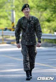 The korean star was enlisted at the 102nd draft camp in chuncheon, in south korea's gangwon province, and served in the infantry's . Song Joong Ki Returns From Mandatory Military Service Aktor Korea Aktris Aktor