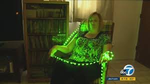 Doctors Find New Ways To Treat Migraine Pain With Green Led Lights Abc7 Los Angeles