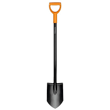 C L Jones Fiskars Solid Pointed Spade