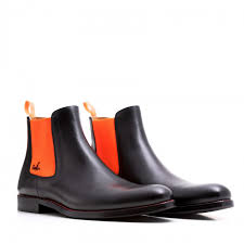 Chelsea boots, combat boots, and dress boots all look differently depending on if you. Serfan Chelsea Boot Damen Schwarz Orange Farbige Naht