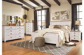 Burnished light gray finish elevates the look with modern s. Willowton Queen Panel Bed Ashley Furniture Homestore