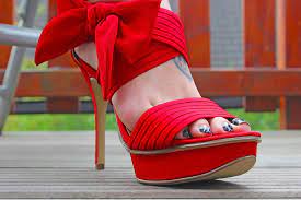 hd wallpaper woman wearing red heeled