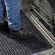 beveled drain step anti fatigue mat