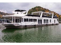 They may soon be listed for sale. Used 2005 Fantasy Houseboat Houseboat Somerset Ky 42502 Boattrader Com House Boat House Boats For Sale Houseboat Living