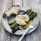 asparagus and egg breakfast