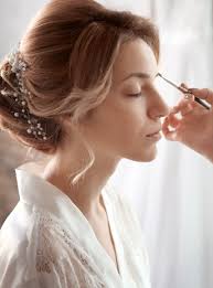 top bridal makeup essentials Ποια