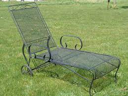 This chaise lounge offers a beautiful wrought iron frame finished in century pewter. Pin By Diva In The Dell On Woodard Lounge Chair Outdoor Vintage Outdoor Furniture Vintage Patio