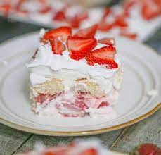 Strawberry Shortcake Tiramisu gambar png