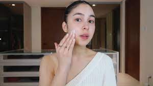 julia barretto work from home makeup look