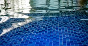 4 Ways To Clean Pool Tile Without